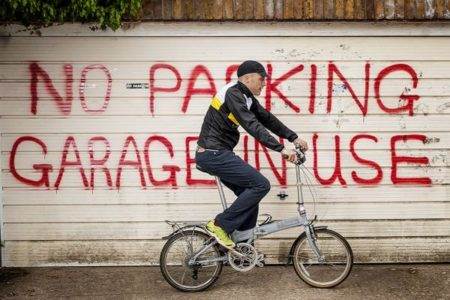 stefano-prepares-for-the-challenge-on-his-dahon-folding-bike